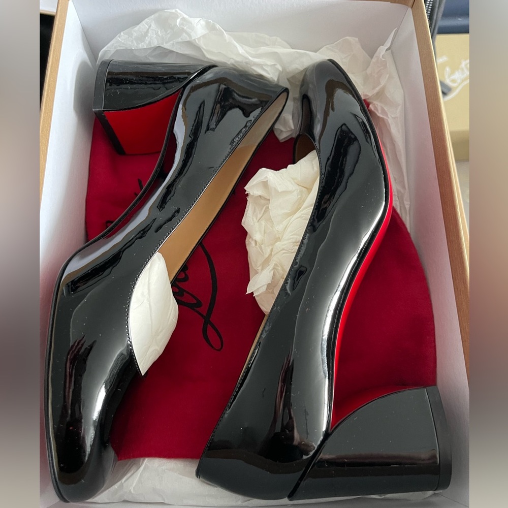 Christian Louboutin patent leather heel